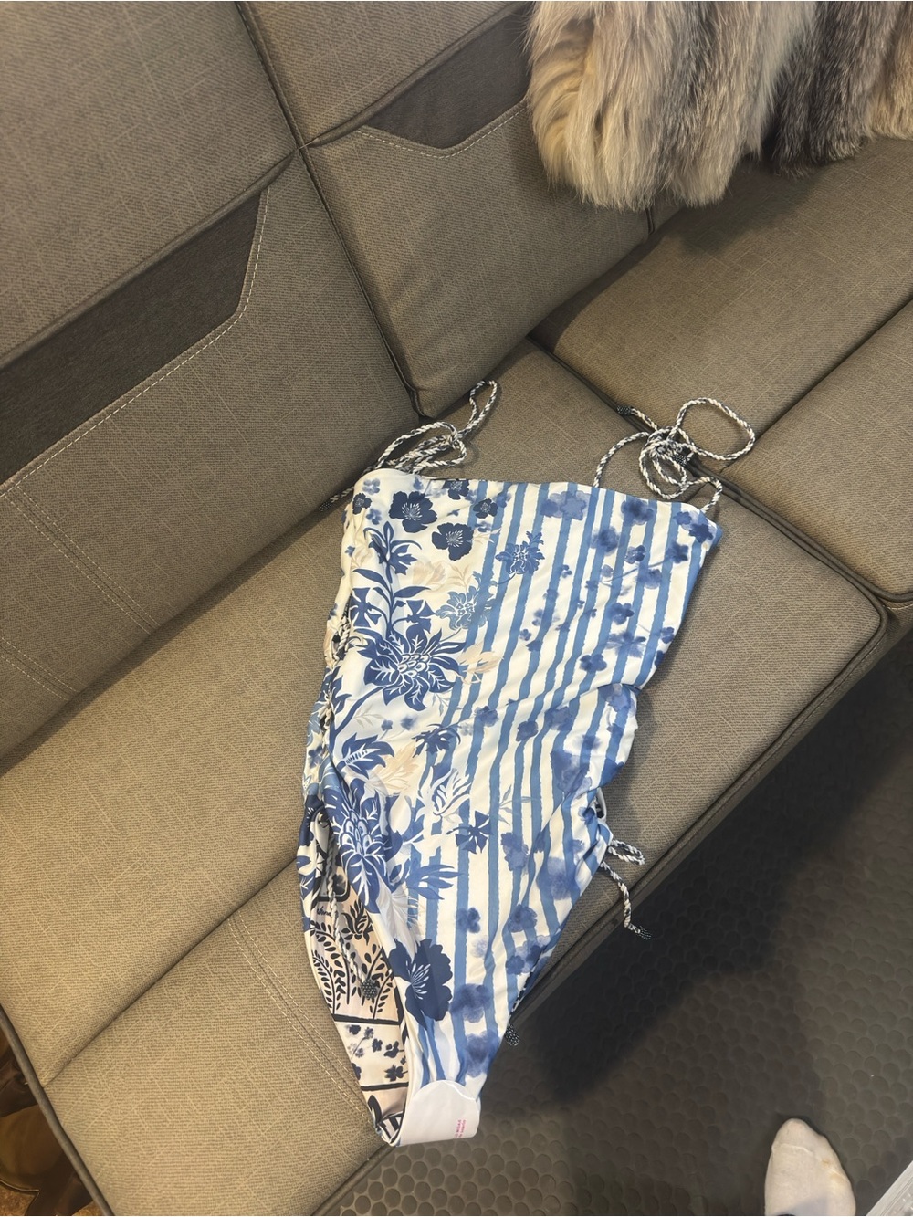 Aguabendita Navy & White Floral Tile
One-Piece Swimsuit. - Picture 3 of 4